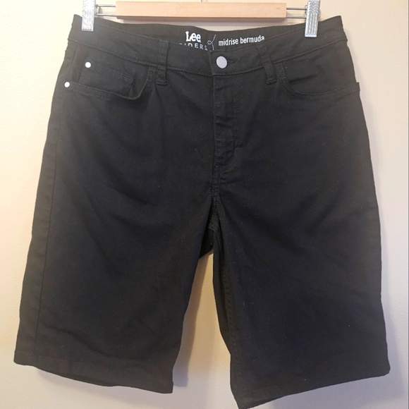 Lee Riders Mid Rize Bermuda Shorts Black Women's Size L - Picture 1 of 4